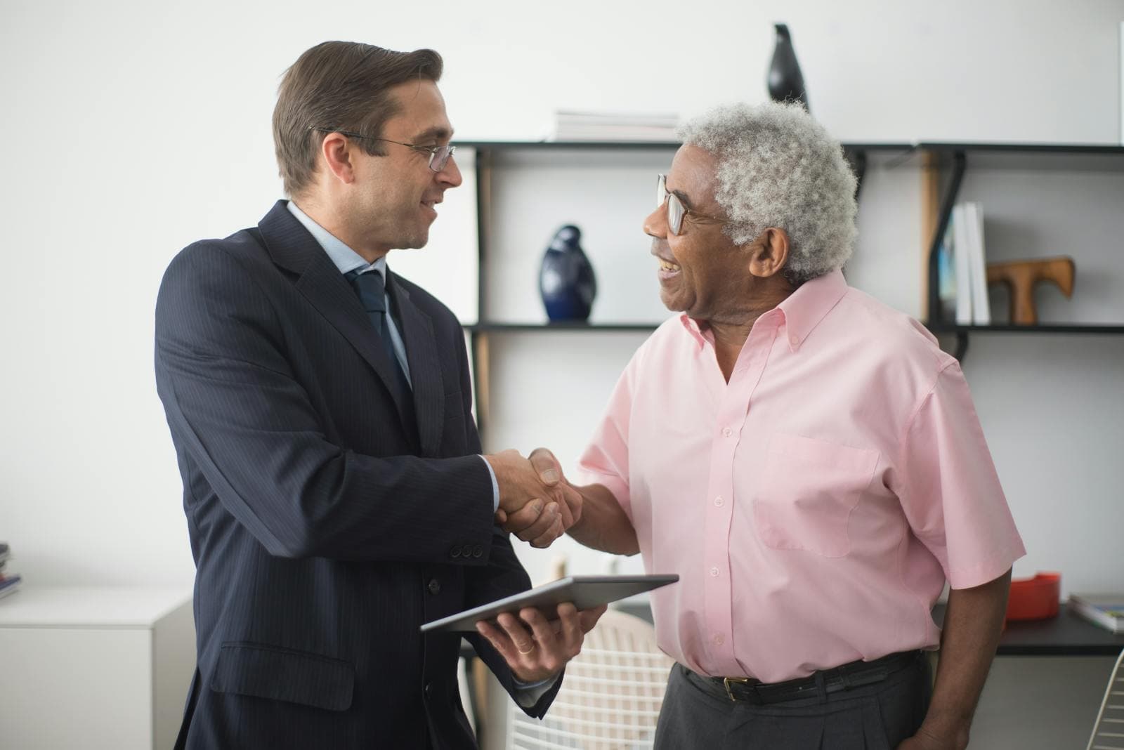 Washington Senior Care Regulations: What Seattle Families Should Know